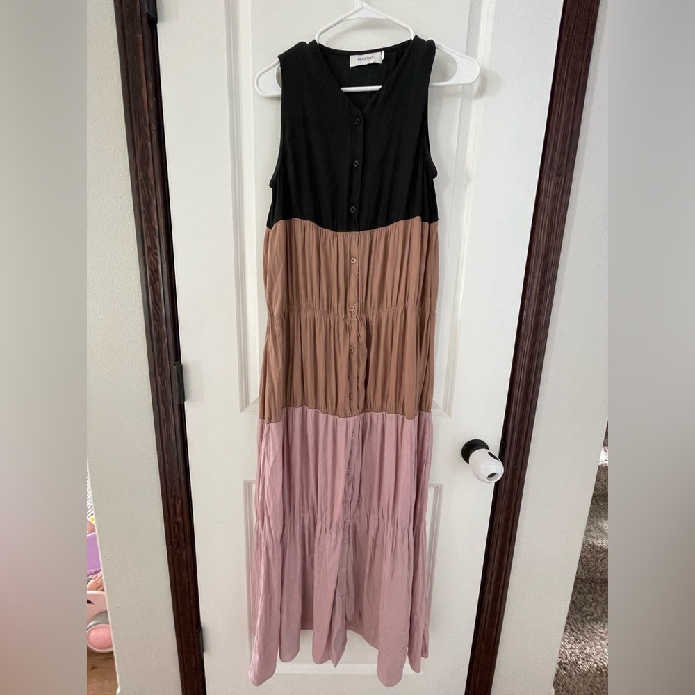 Society 22 V-Neck Button Down Maxi Dress